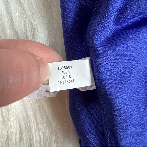 Livi Activewear Sport Bra Blue Floral Low Impact - Picture 5 of 6